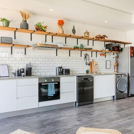 Urban Oasis Balcony Apartment Backup Powered Cape Town Dış mekan fotoğraf